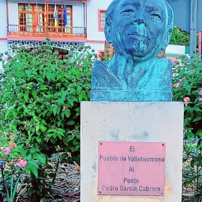 Busto de Pedro García Cabrera en  Vallehermoso